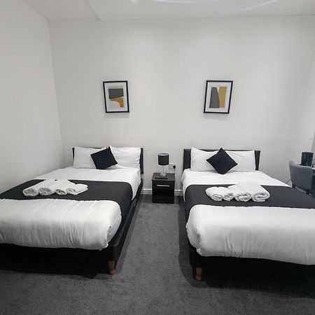 Oyo Firs Lodge London Heathrow Hounslow Exterior foto