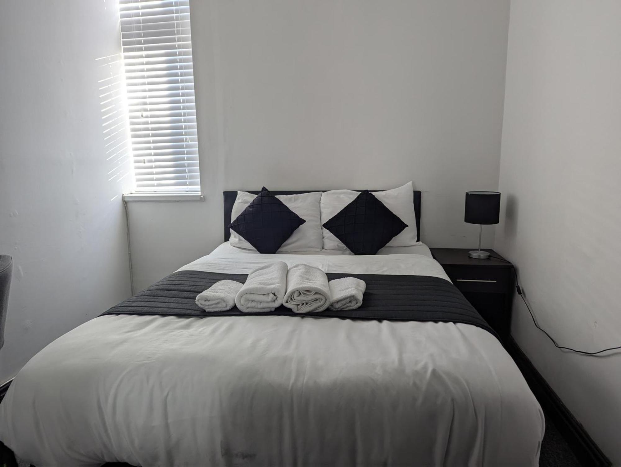 Oyo Firs Lodge London Heathrow Hounslow Exterior foto
