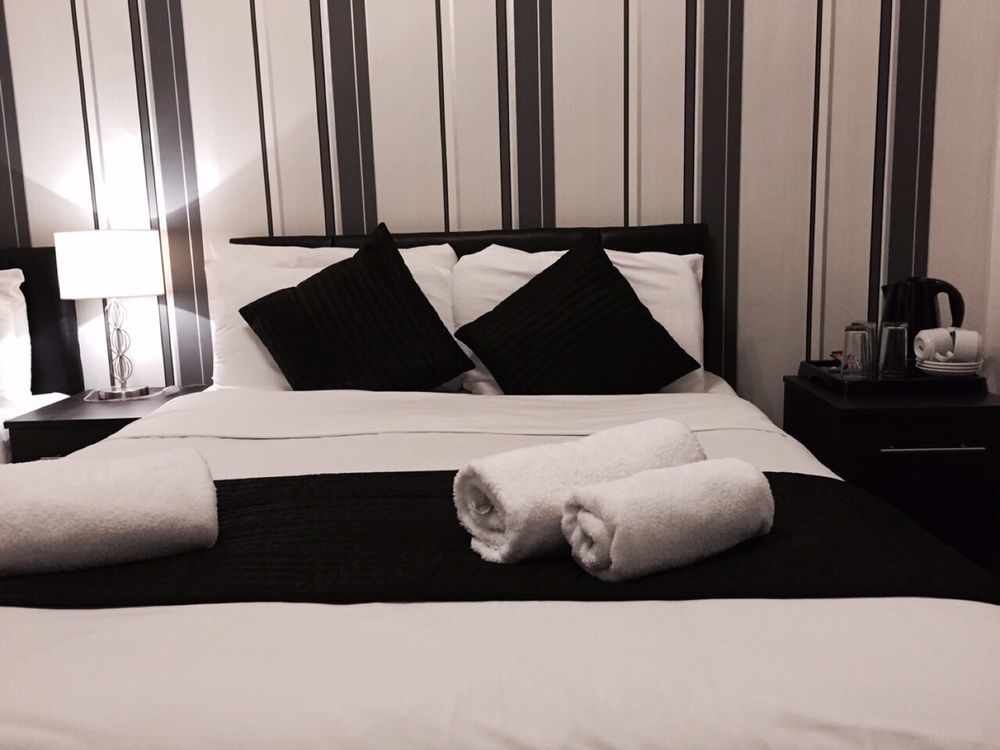 Oyo Firs Lodge London Heathrow Hounslow Exterior foto