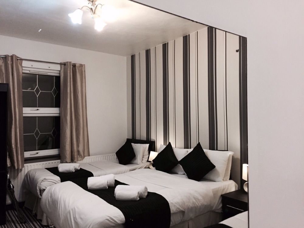 Oyo Firs Lodge London Heathrow Hounslow Exterior foto